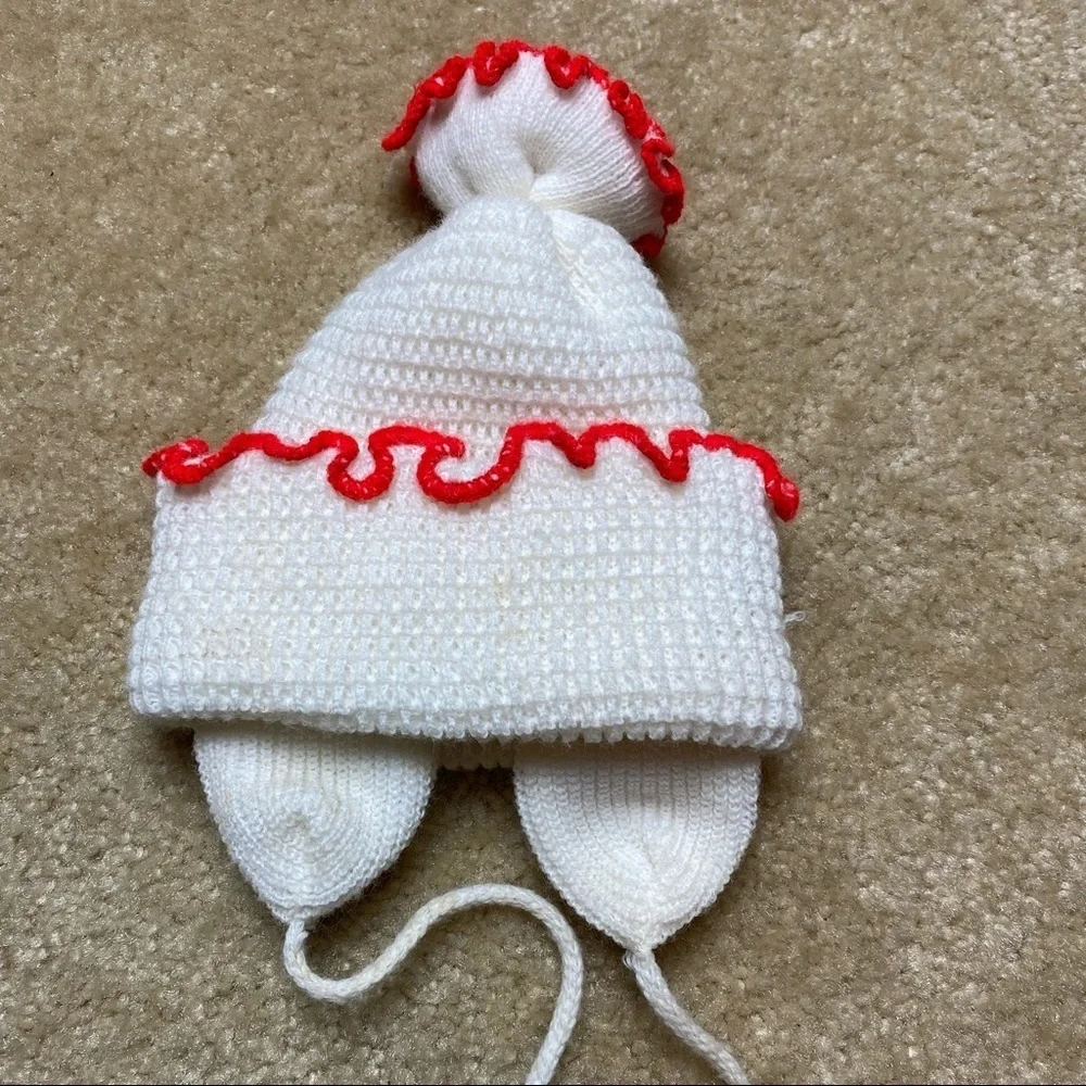 Red & White Vintage Knit Girls Winter Hat